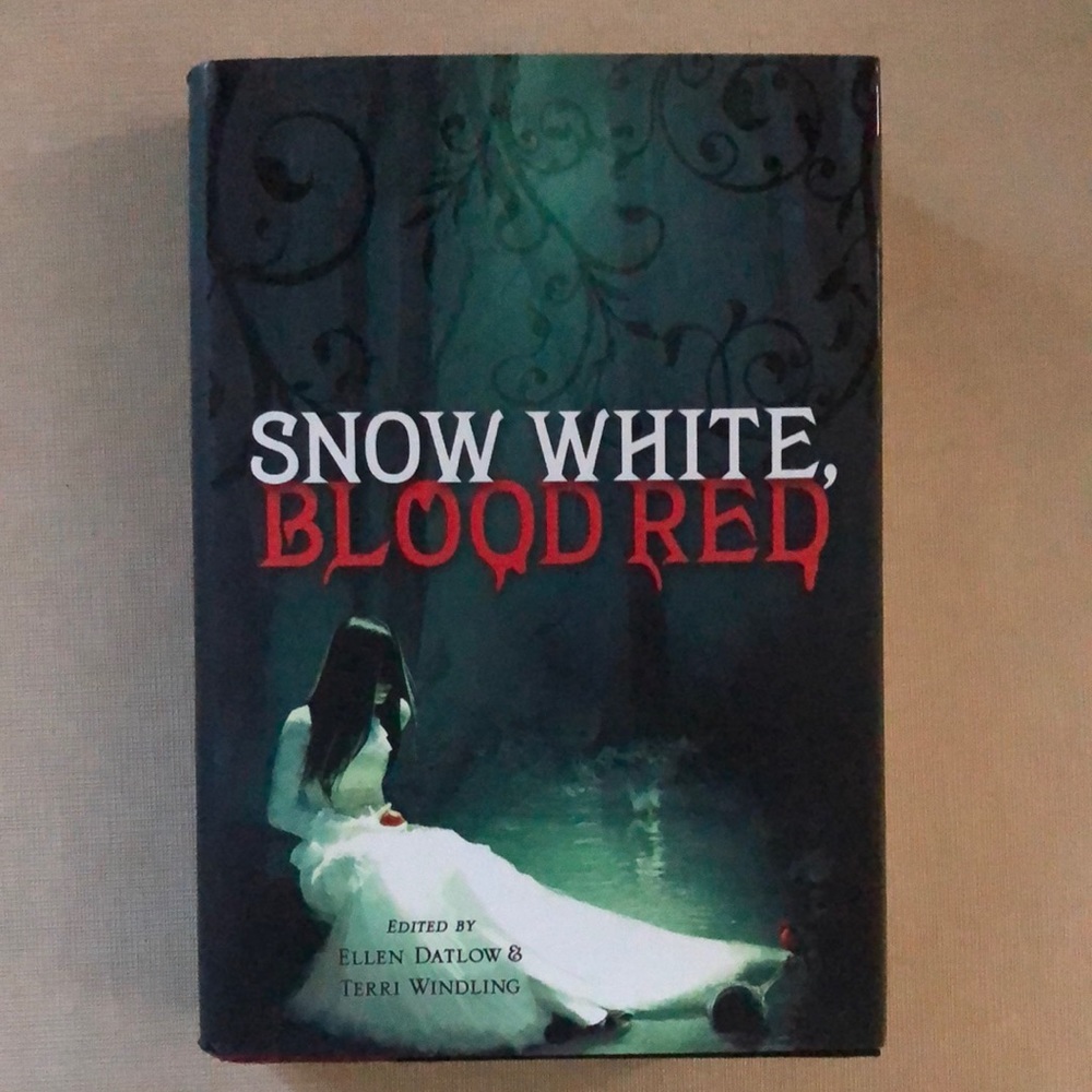 HC Book Snow White Blood Red Datlow Windling Fantasy Horror Stories Fairy Tales